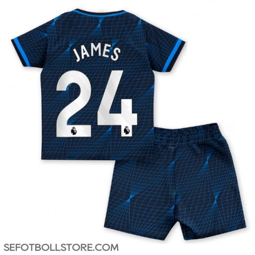 Chelsea Reece James #24 Replika babykläder Bortaställ Barn 2023-24 Kortärmad (+ korta byxor)